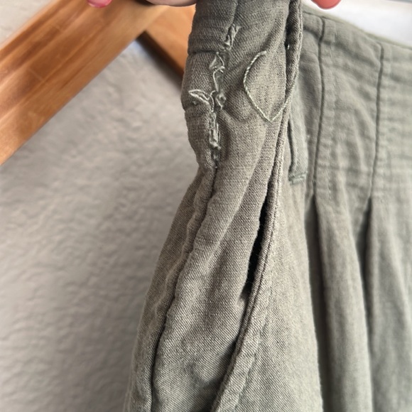 BP olive wide leg cropped pants - Picture 2 of 5